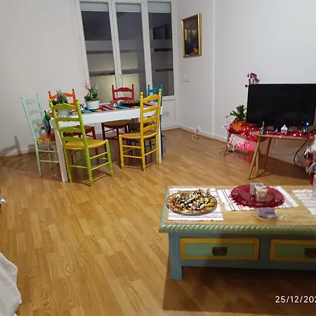 Un Sejour Pres De La Apartament